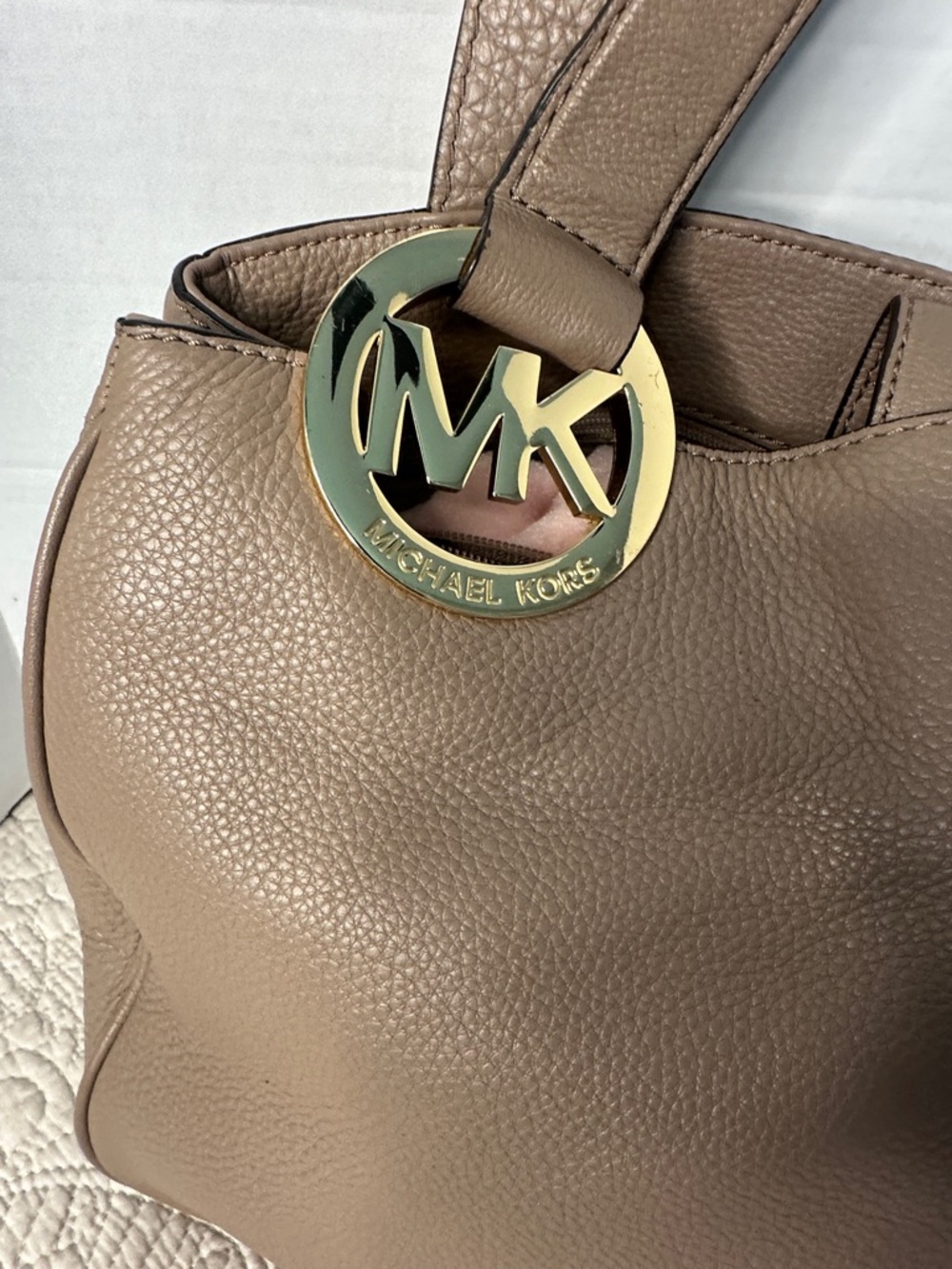 Michael Kors Taupe Brown Pebbled Leather Shoulder Bag with Gold Logo - Picture 2 of 12